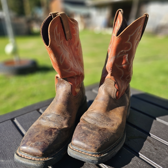 Ariat Men's Brown and Orange Western Boots - Picture 2 of 4